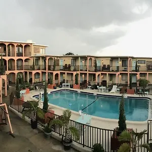 san-marina-motel.thedaytonabeachhotels.com/